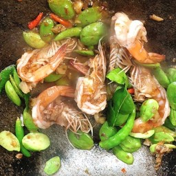 ผัดสะตอกะปิกุ้ง