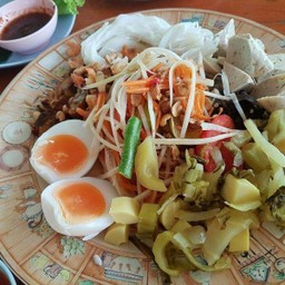 ส้มตำถาด(ธรรมดา)