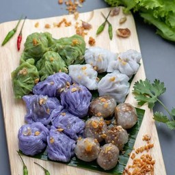 คุณเหมี่ยวสาคูข้าวเกรียบปากหม้อ ซอยสนเพชร