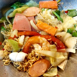 ยำไวไวรวมมิตร