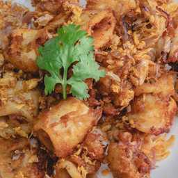 หมึกทอดกระเทียม