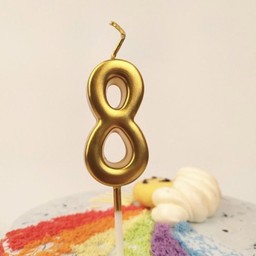 เทียนตัวเลข 8