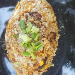 ข้าวผัดหมูชาชู