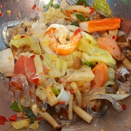 ยำเส้นแก้วรวมมิตร