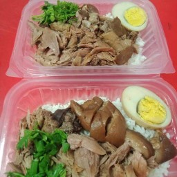 อิ่มเพลิน (ลำปาง) ก๋วยเตี์ยวเรือ-น้ำตก,ข้าวซอย, ข้าวขาหมู
