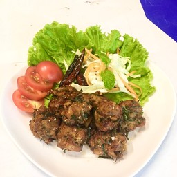 ลาบหมูทอด