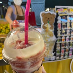 สถานีนมหมี ตลาดหัวมุม เลียบทางด่วนรามอินทรา