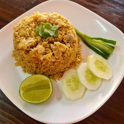 ข้าวผัดผงกะหรี่