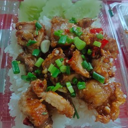 หมูกรอบคั่วพริกเกลือ
