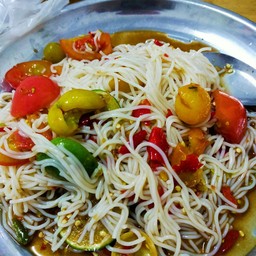 ตำขนมจีน