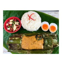 ห่อหมกทะเลย่างหน้าไข่แมงดา    โปะข้าว+ไข่ต้ม