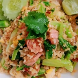 ข้าวผัดรถไฟแหนม