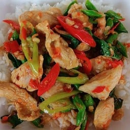 ข้าวกระเพราไก่