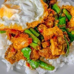 "ตามสั่งเจ๊ กลอย  (ซอยราชวิถี6)" อนุสาวรีชัยสมรภูมิ