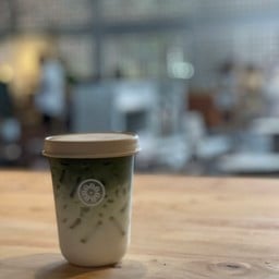 MATCHA LATTE (ICED)