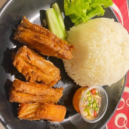 ข้าวหน้าปลาทอด