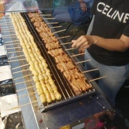 "นี้งัย"ไส้ย่างอินดี้-สันคอหมูย่าง-เนื้อย่างอินดี้ หนองหอย