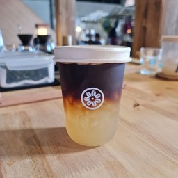 BLACK YUZU (iced)
