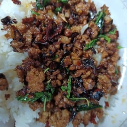 น้องเก้า อาหารตามสั่ง กระเพรานรกแตก ซ.35 (เจ้าเดิม) 1