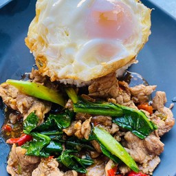 คะน้าเนื้อ กับข้าว