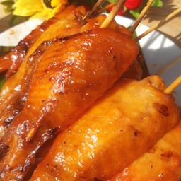 ปีกไก่ 10 ไม้แถม 1 ไม้ (11ไม้)