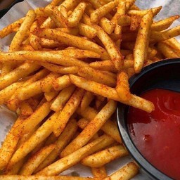 เฟร้นฟรายเขย่าผงปาปิก้า