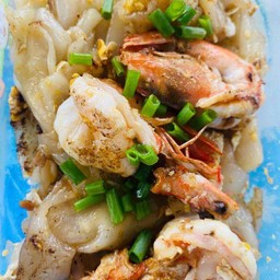 ก๋วยเตี๋ยวคั่วกุ้ง