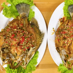 ปลากะพงราดพริกสด