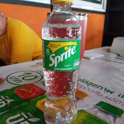 น้ำสไปร์ท +น้ำแข็ง