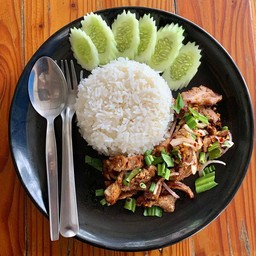 ข้าวหมูแซ่บ