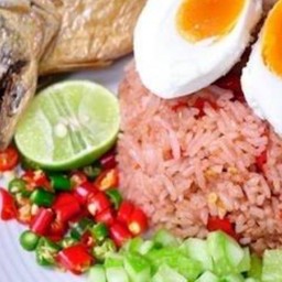 ข้าวผัดน้ำพริกปลาทู+ไข่ดาว,ไข่ข้น(ระบุ)