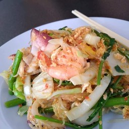 สุกี้แห้ง รวมมิตร