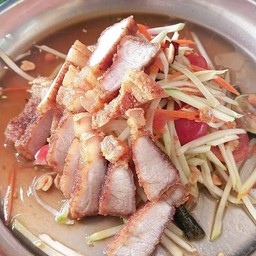 ตำไทยหมูกรอบ