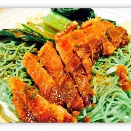 บะหมี่หยกหมูกรอบ