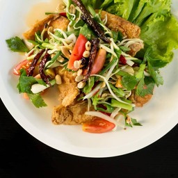 ยำปลาทอด