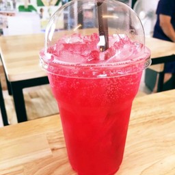 น้ำแดงมะนาวโซดา