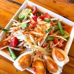 ตำปูปลาร้าไข่เค็ม