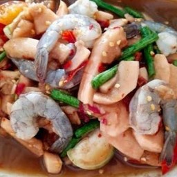 ตำกระท้อนปูปลาร้ากุ้งสด