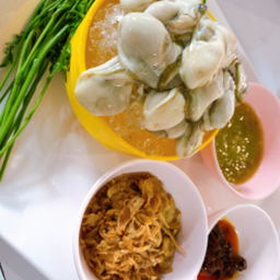 หอยนางรมทรงเครื่อง