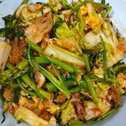 สุกี้แห้งหมู