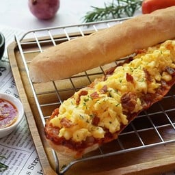 Bacon , Egg & Mozzarella