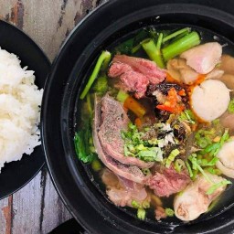 (น) ก๋วยเตี๋ยว เกาเหลา เนื้อตุ๋น หมูตุ๋น