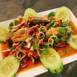 ยำปลากระป๋อง