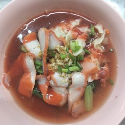 บะหมี่เกี๊ยว+หมูแดง เย็นตาโฟ