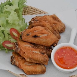 ปีกไก่ทอดน้ำปลา