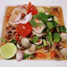 ยำหอยแครงกุ้งสด