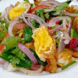 ยำไข่ดาว