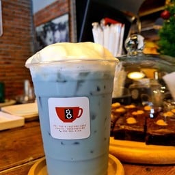 ชาอู่หลงอัญชันนมสด