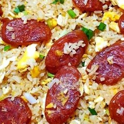 ข้าวผัดกุนเชียง