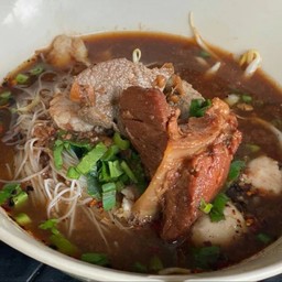 ก๋วยเตี๋ยวเรือเต็มลำ